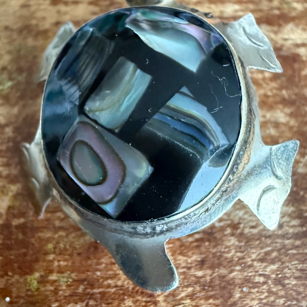 Silver Turtle Brooch with Abalone Inlay - Picture 3 of 6